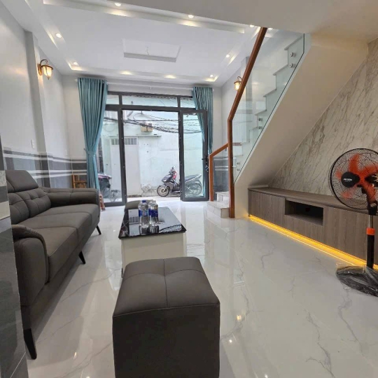 Nhà LÔ NHÌ số 56 Nguyễn Văn Linh 