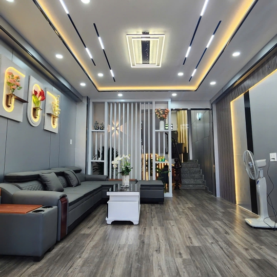 bán nhà hẽm 1806 huỳnh tấn phát