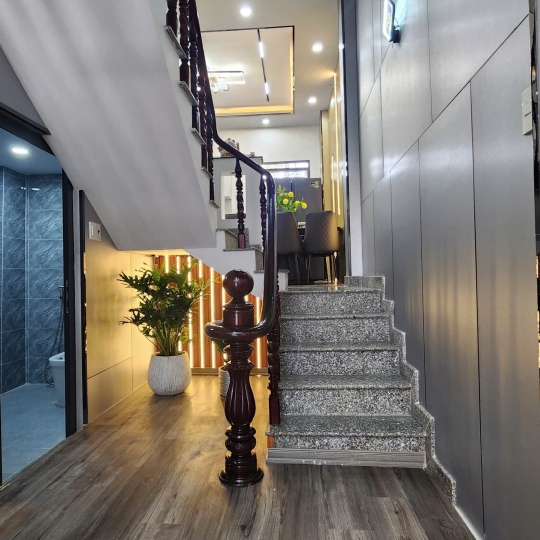 bán nhà hẽm 1806 huỳnh tấn phát