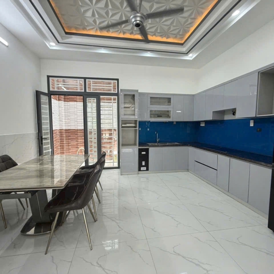 BÁN NHÀ HẼM XE TẢI 2552 HUỲNH TẤN PHÁT NHÀ BÈ