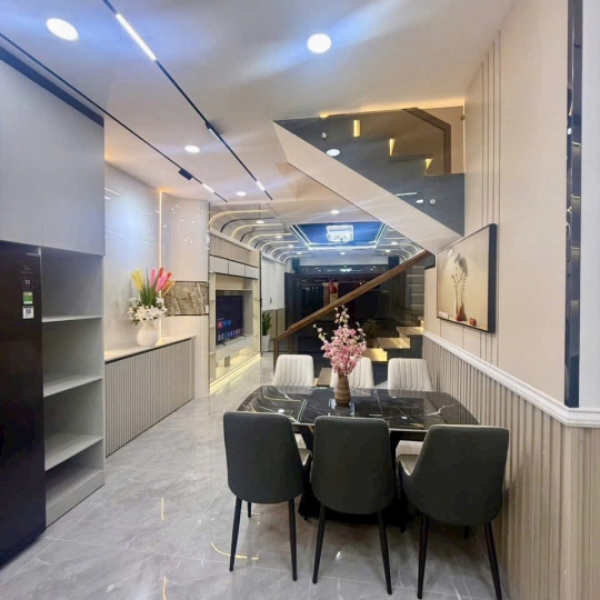 Bán nhà mặt tiền hẻm xe hơi Nhà Bè