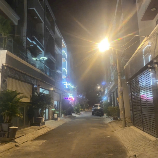 Bán Nhà Phố Hiện Đại - KDC Green Riverside